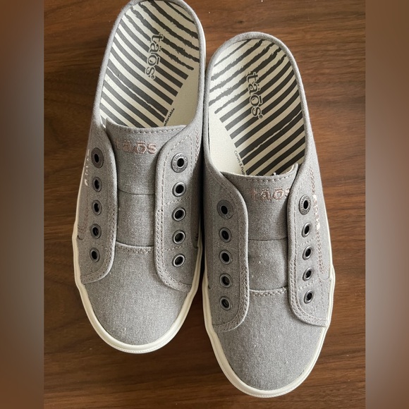 Taos Slip On Sneakers - Picture 2 of 4